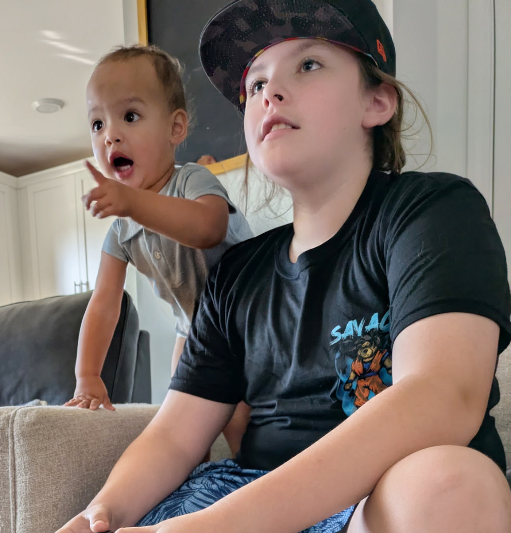 Baby and kid playing DK Bananza
